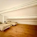 Maison D'hote Mas De Castille Entre Uzes Et Le Pont Du Gard 3*