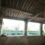 Maison D'hote Mas De Castille Entre Uzes Et Le Pont Du Gard ゲストハウス