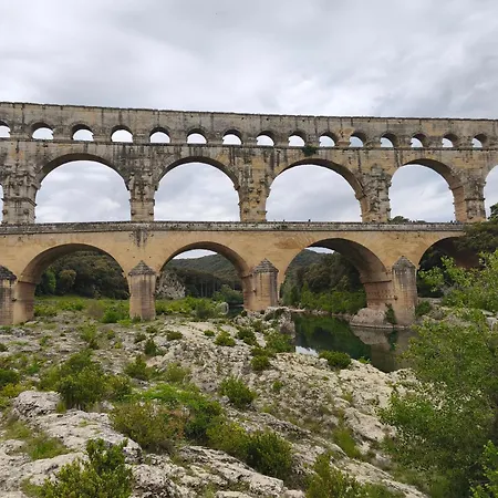 Maison D'hôte Mas De Castille Entre Uzès Et Le Pont Du Gard 3* Argilliers