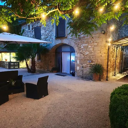 Maison D'hôte Mas De Castille Entre Uzès Et Le Pont Du Gard Argilliers