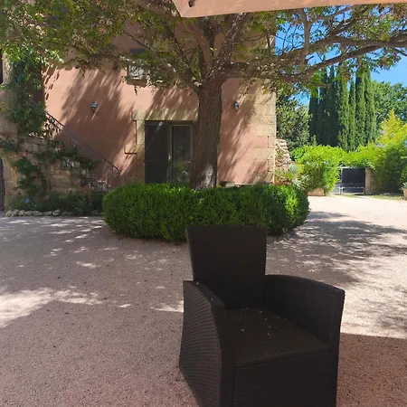 Maison D'hote Mas De Castille Entre Uzes Et Le Pont Du Gard Penzion Argilliers