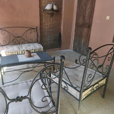 Maison D'hôte Mas De Castille Entre Uzès Et Le Pont Du Gard 3* Argilliers