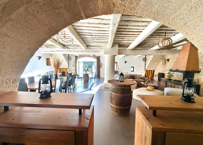 Maison D'hote Mas De Castille Entre Uzes Et Le Pont Du Gard 3* Argilliers