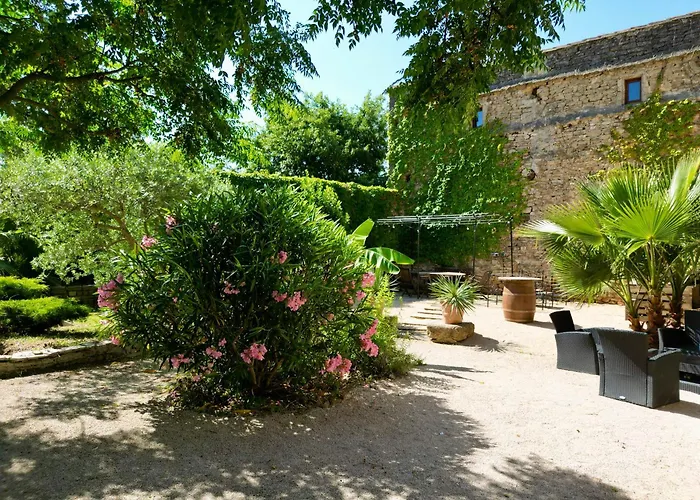 Maison D'hote Mas De Castille Entre Uzes Et Le Pont Du Gard Gasthuis